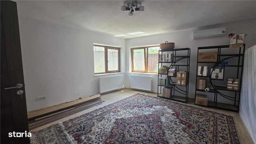 Casă cu 4 camere cu Teren 341 Mp în Central