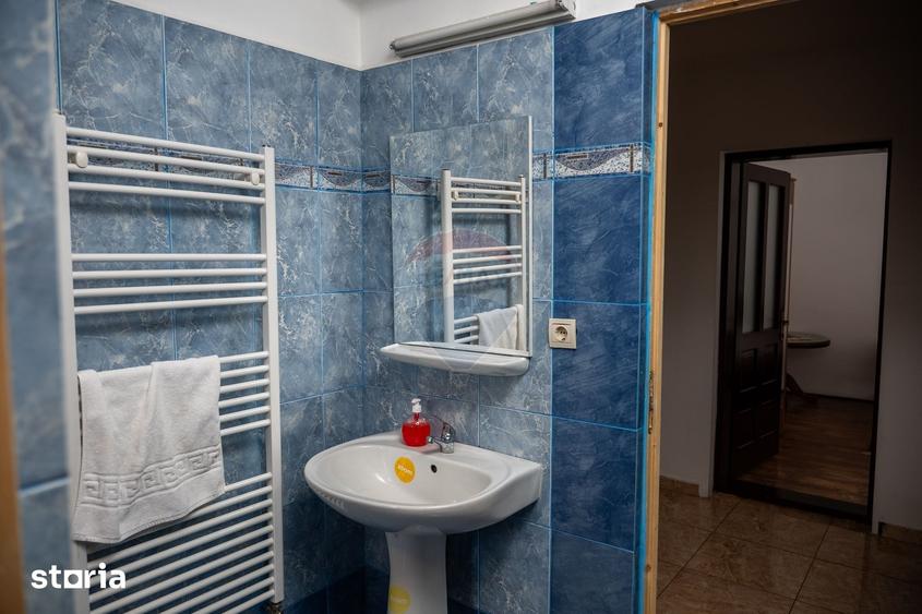 Casă cu Teren 3300 Mp în Iara