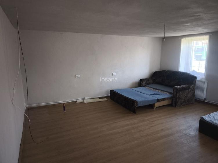 Vand sau schimb cu apartament