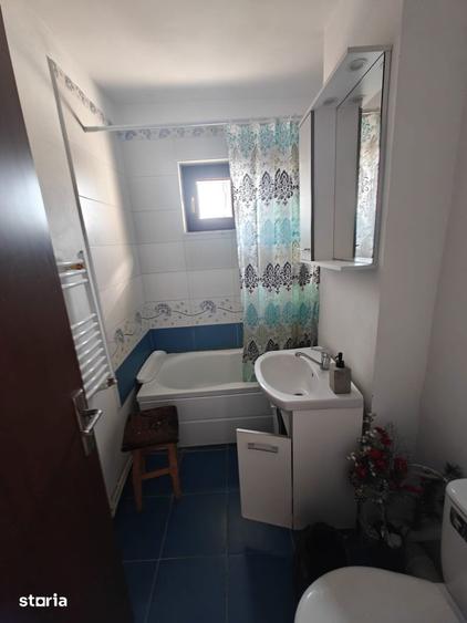 Apartament cu 2 camere decomandat în Nicolina