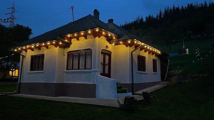 Casă cu 4 camere în Tașca
