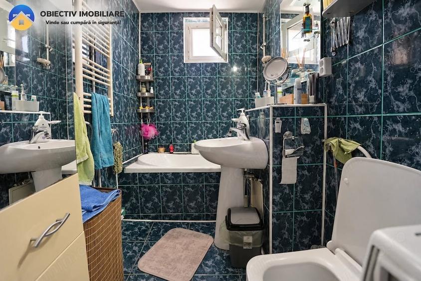 Apartament cu 3 camere semidecomandat în Central