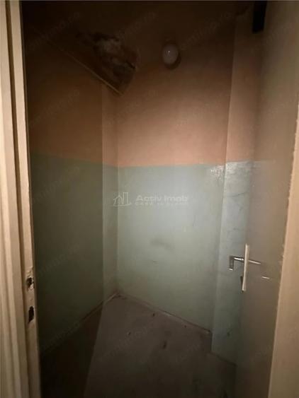 Apartament cu 3 camere semidecomandat în Micro II