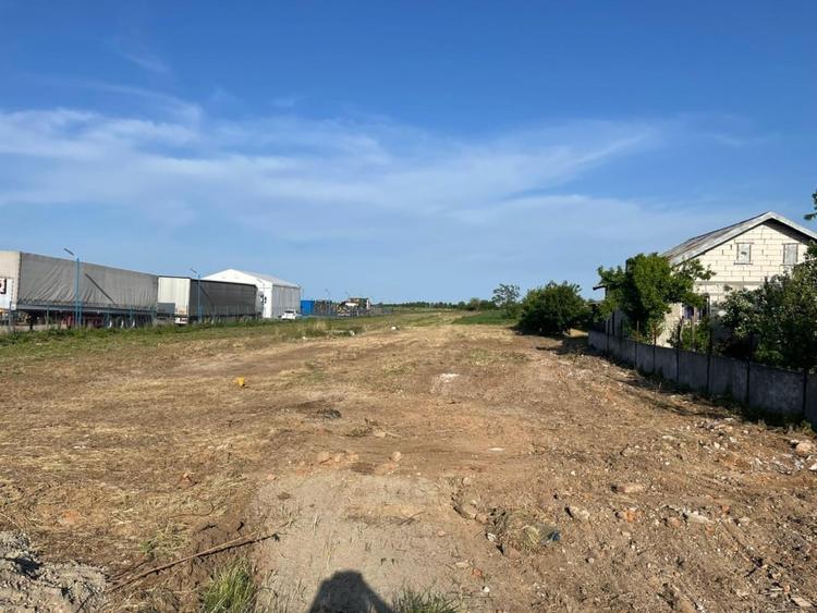 Teren Construcții intravilan de 8700 mp, în Coșoveni