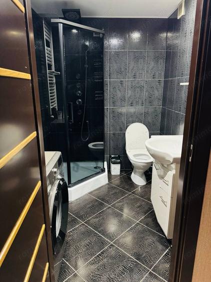 Garsonieră decomandată în Central