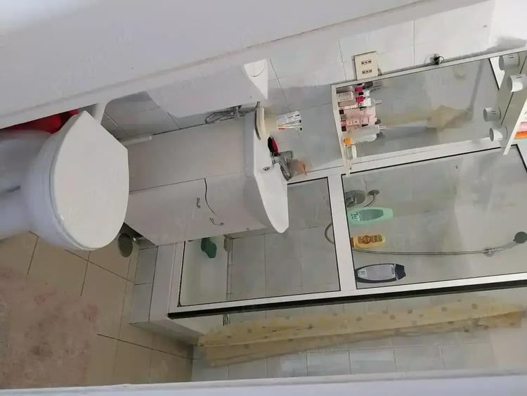Apartament cu 2 camere decomandat în Lacul Tei