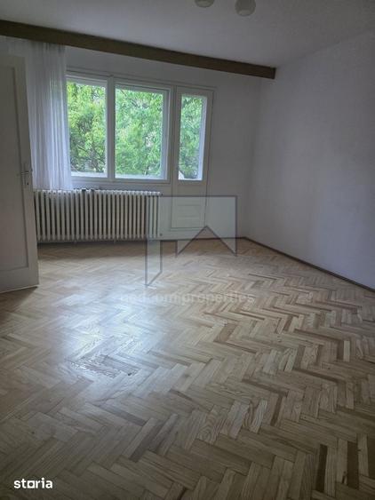 Casă cu 6 camere cu Teren 449 Mp în Cișmigiu