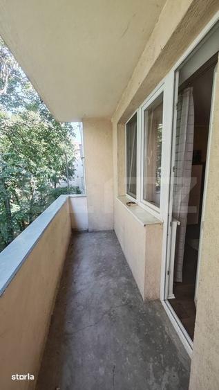 Apartament 4 camere decomandat, etaj intermediar, Splaiul Crisanei - 11