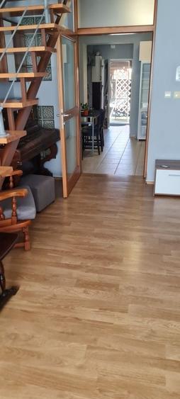 Apartament cu 3 camere decomandat în Grădiște