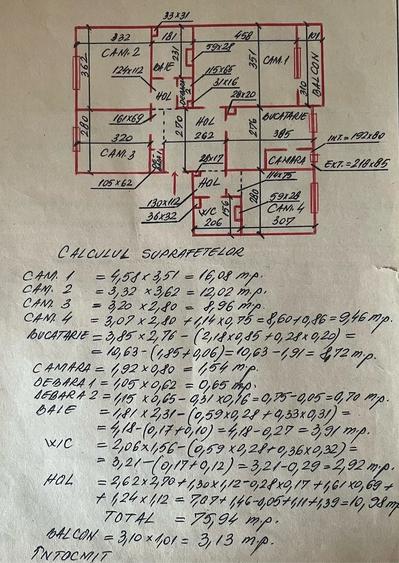 Apartament cu 4 camere decomandat în Central