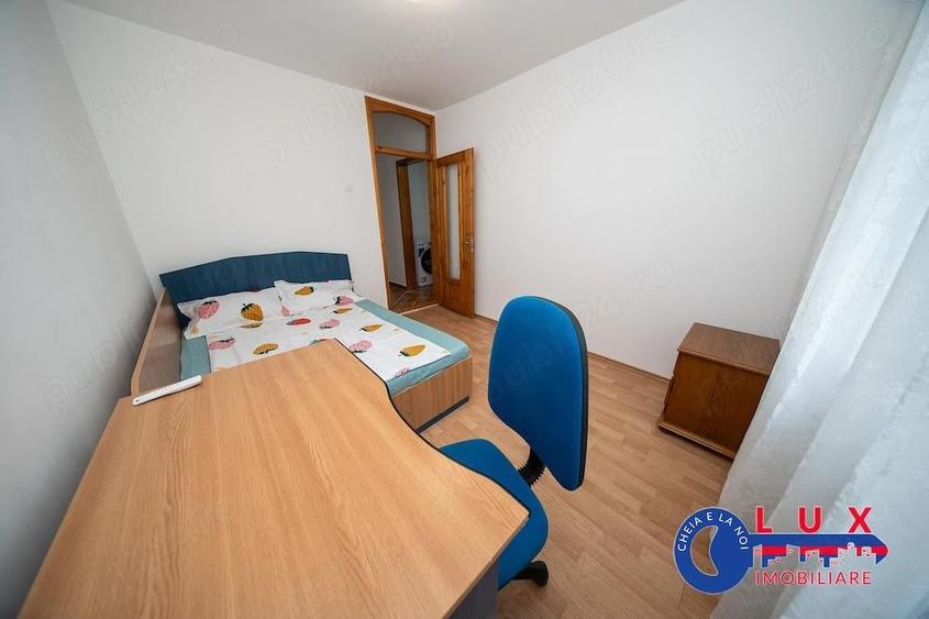 Apartament cu 3 camere decomandat în E3