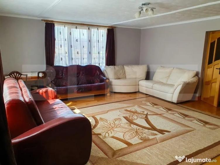 Casă cu 5 camere cu Teren 5000 Mp în Central