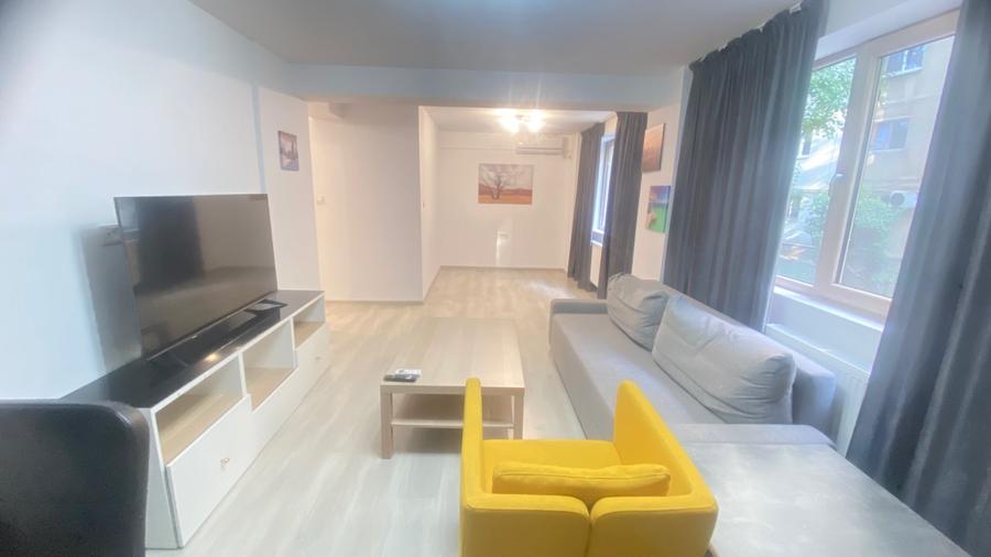 Apartament cu 2 camere semidecomandat, mobilat în Tineretului