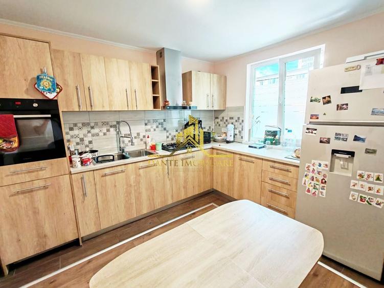 Apartament cu 3 camere decomandat, mobilat în Gheorgheni
