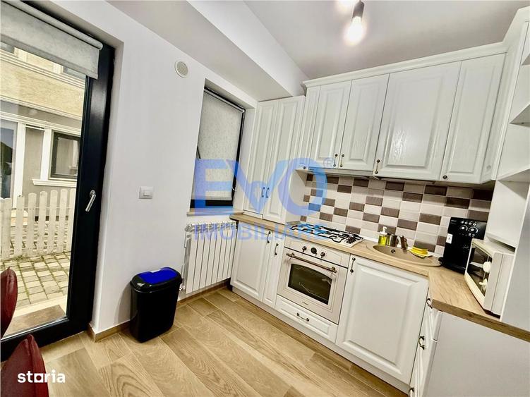Apartament cu 3 camere decomandat în Galata