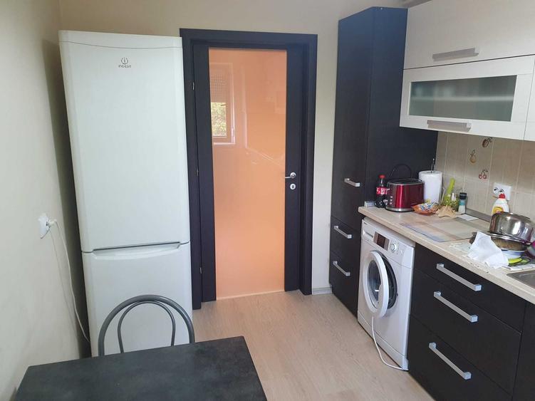 Apartament cu 2 camere decomandat în Exterior Vest