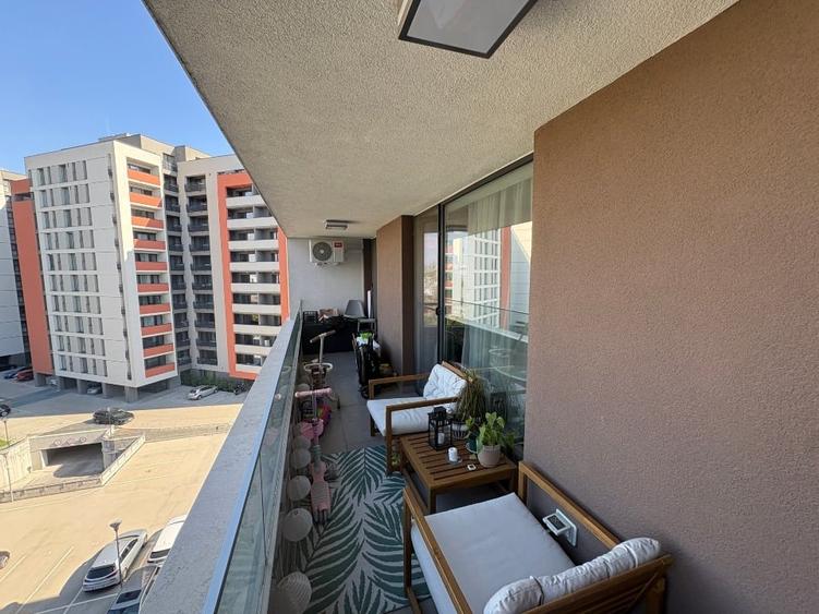Apartament cu 3 camere semidecomandat, mobilat în Aradului