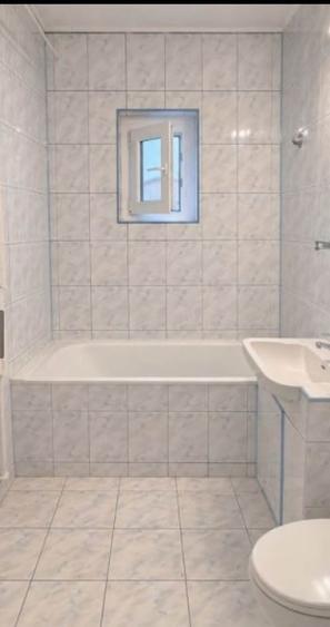 Apartament cu 2 camere decomandat în Poarta 6