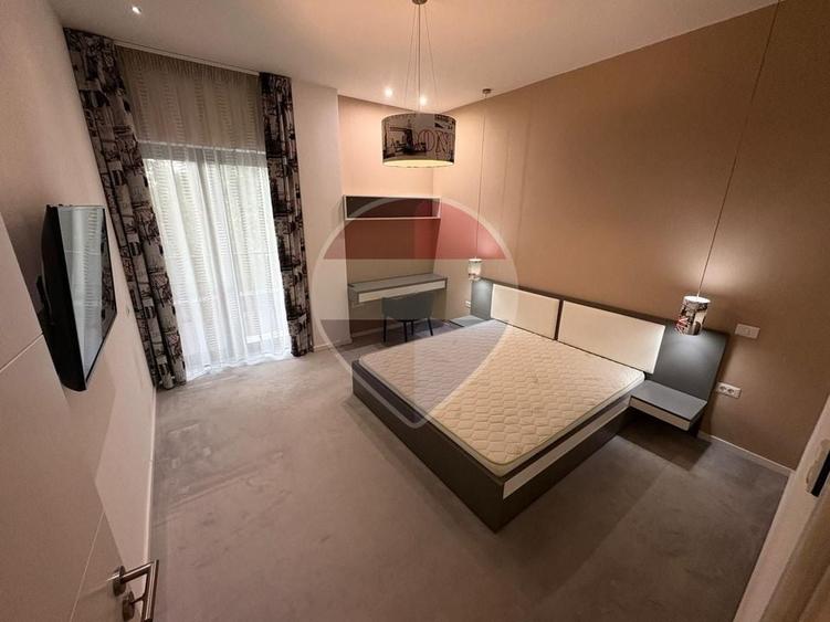 Apartament cu 3 camere decomandat, mobilat în Nord