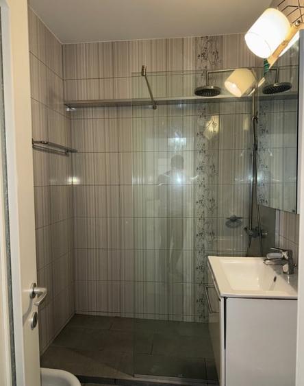 Apartament cu 2 camere decomandat, mobilat în Universitate
