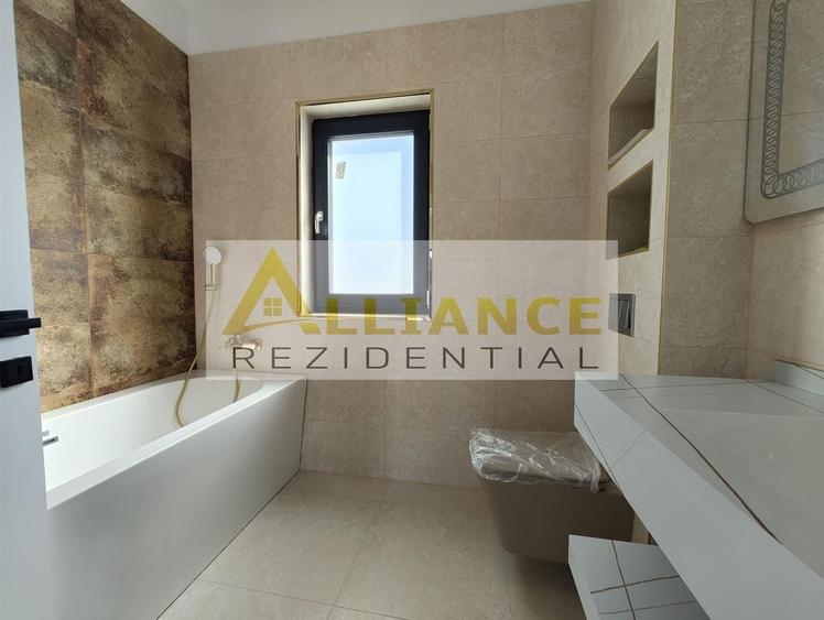 Casă individuală cu 4 camere decomandat cu Canalizare în Berceni
