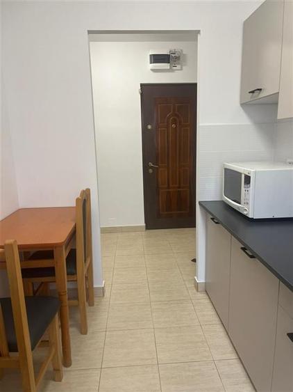 Apartament cu 2 camere semidecomandat, mobilat în Tătărași — fotografia 3