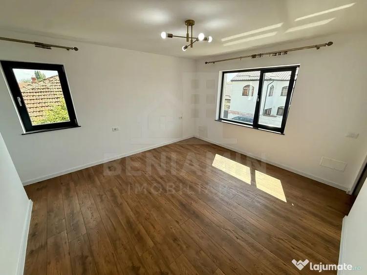 Casă cu 4 camere cu Teren 250 Mp în Brestei
