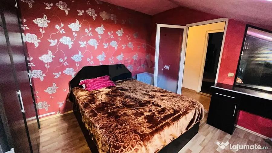 Apartament cu 3 camere decomandat în Rogerius