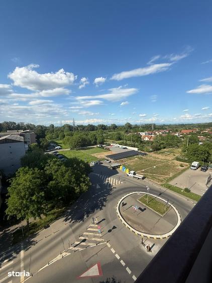 Apartament cu 3 camere în Micro 17