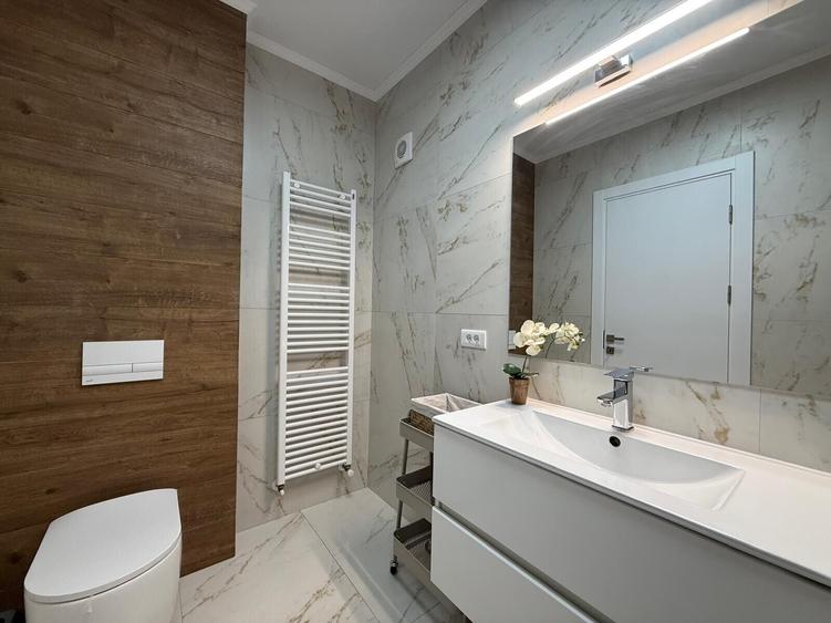 Apartament cu 3 camere semidecomandat, mobilat în Brâncoveanu