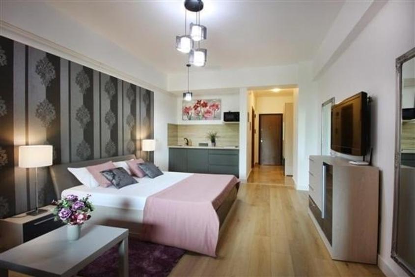 Apartament cu 2 camere decomandat, mobilat în Central