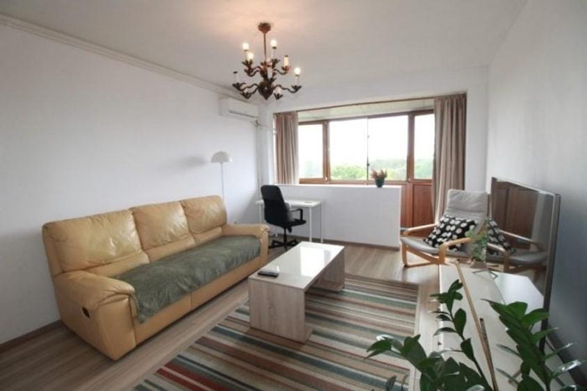 Apartament cu 2 camere decomandat, mobilat în Eroii Revoluției