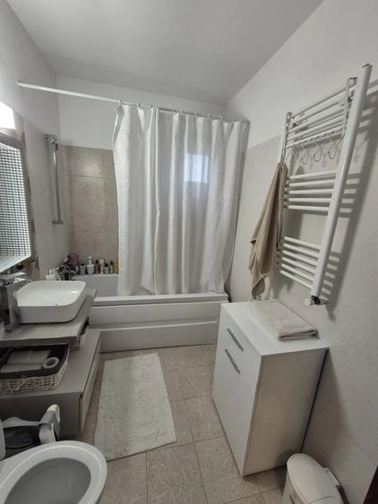 Casă individuală cu 3 camere decomandat cu Teren 80 Mp în Berceni