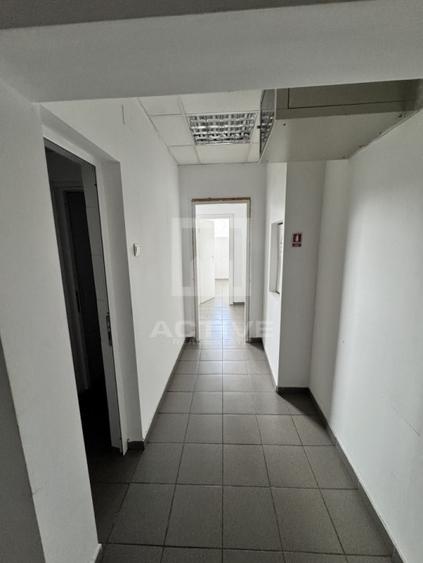 Spațiu comercial, de 137.69999694824 mp, în Central