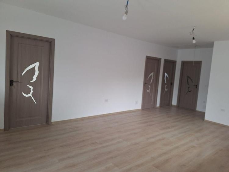 Casă cu 3 camere în Bârnova