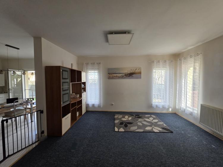 Duplex cu 4 camere cu Canalizare în Florești