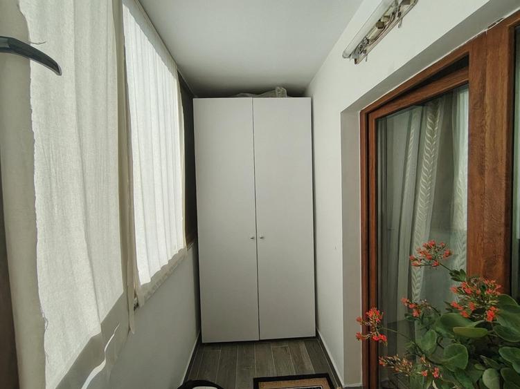Apartament cu 3 camere decomandat, mobilat în Gară
