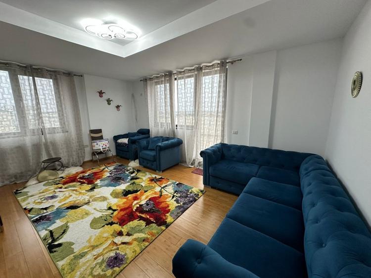Apartament cu 2 camere decomandat, mobilat în Păcii