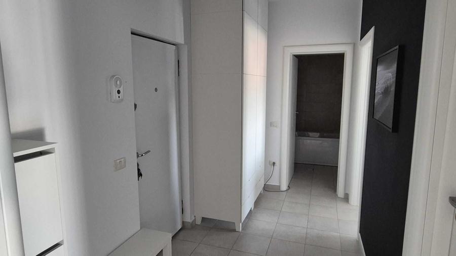 Apartament cu 2 camere decomandat în Uverturii