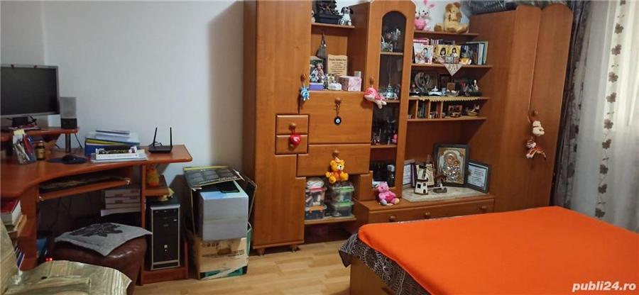 Apartament cu 2 camere decomandat în Obor