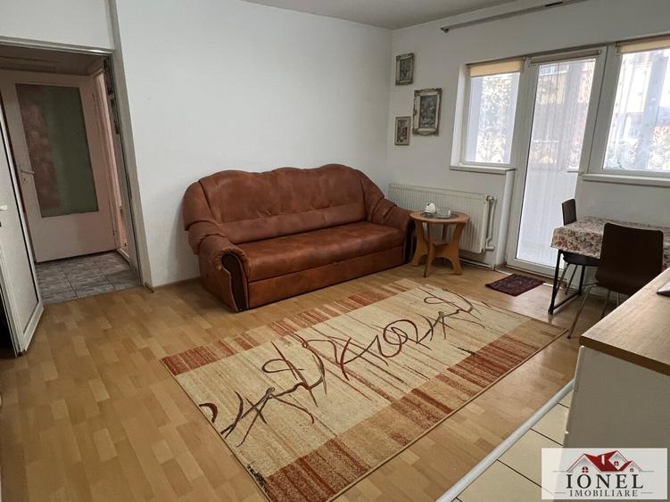 Apartament cu 2 camere în Cetate