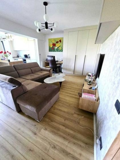 Apartament cu 2 camere decomandat, mobilat în Colentina
