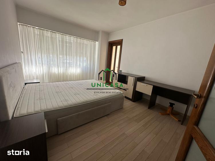 Apartament cu 3 camere decomandat în Ostroveni