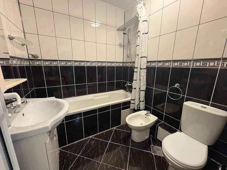 Apartament cu 2 camere decomandat în Vitan
