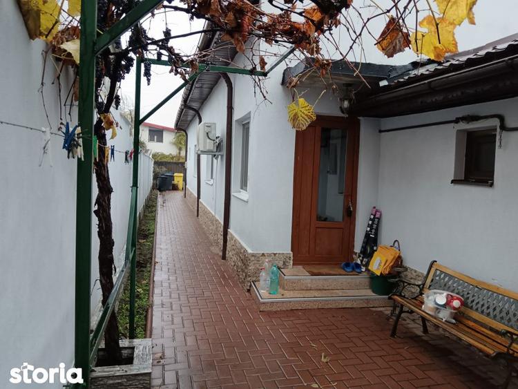 Casă cu 4 camere cu Canalizare în Lascăr Catargiu