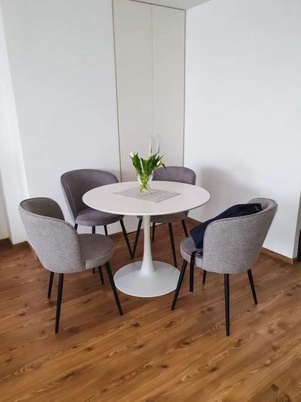 Apartament cu 3 camere decomandat în Drumul Carului