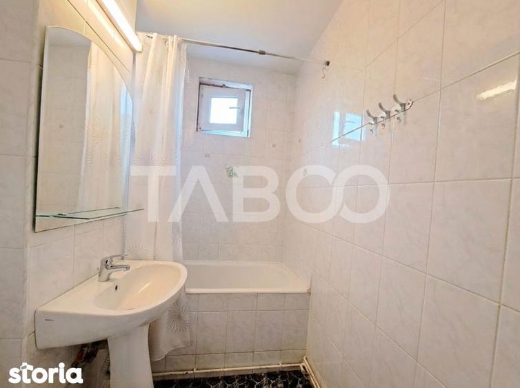 Apartament cu 2 camere semidecomandat, mobilat în Mihai Viteazul