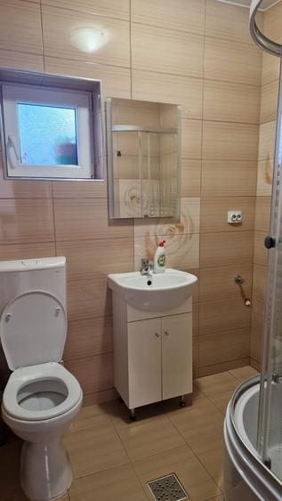 Casă individuală cu 5 camere cu Canalizare în Andrei Mureșanu