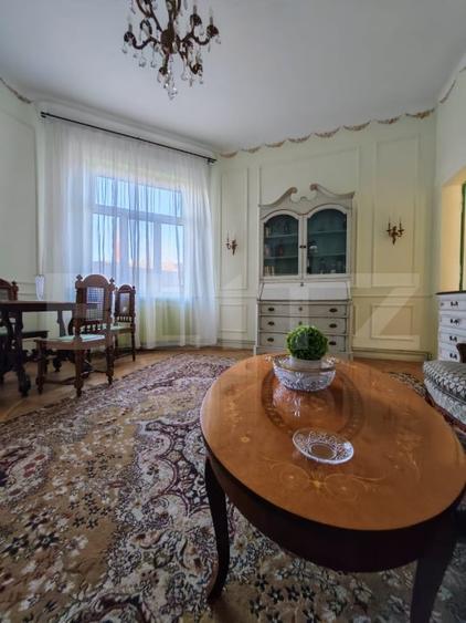 Apartament cu 3 camere decomandat, mobilat în Sinaia