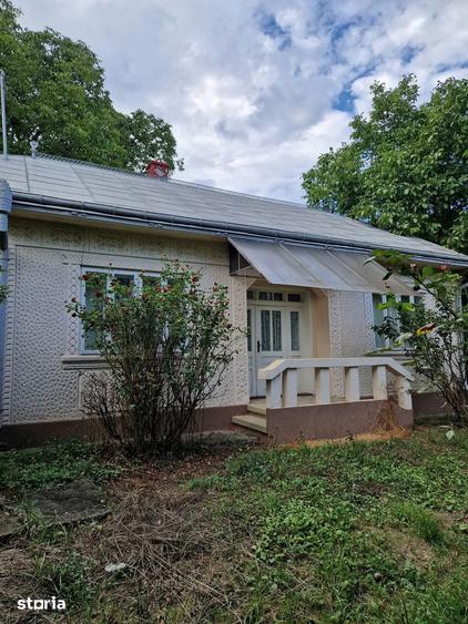 Casă cu 3 camere cu Teren 14000 Mp în Burdujeni